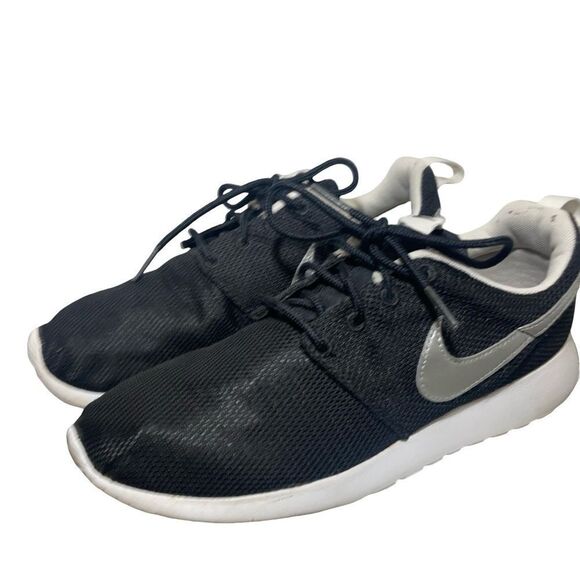 Nike Roshe Runners - Picture 1 of 6